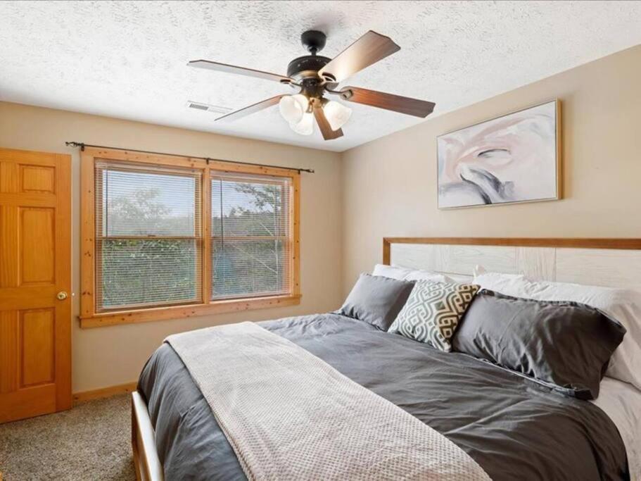 Villa Breathtaking Views Of The Smokies, 3 Mins To Gatlinburg Exterior foto